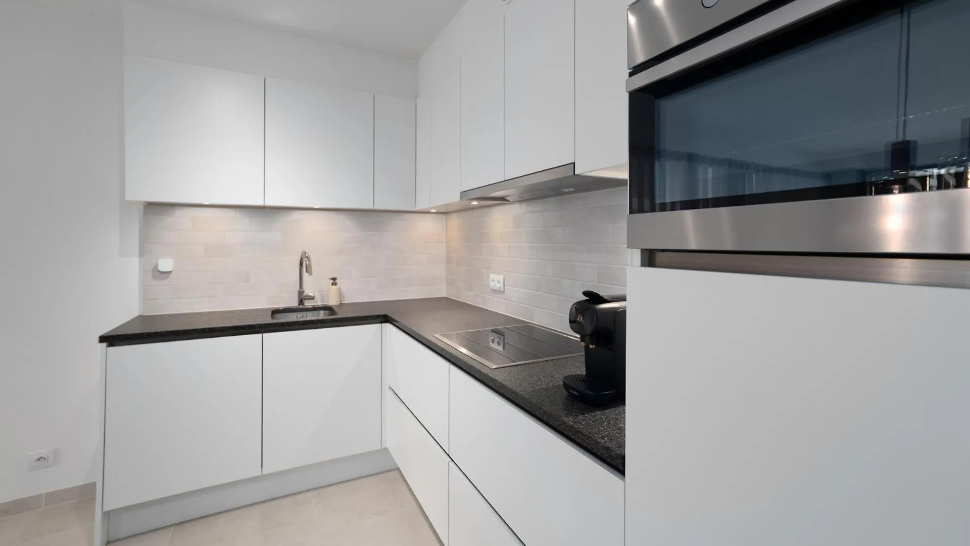 Stay Oostende - Modern, Design En Warm App 4P 0*, Ostend