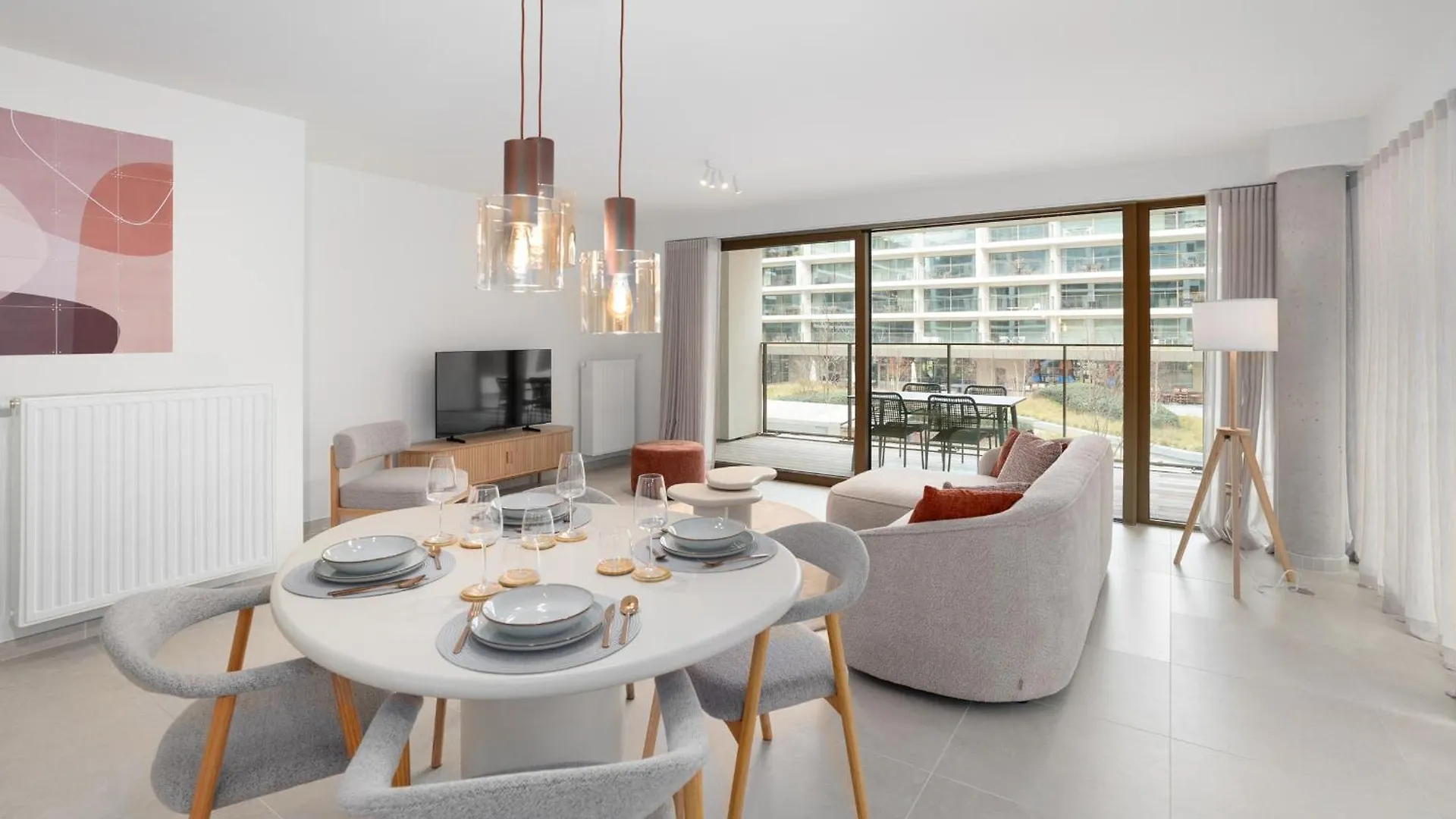 Stay Oostende - Modern, Design En Warm App 4P contacts